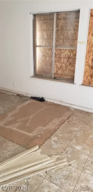 Photo #6: 2185404 Listing 