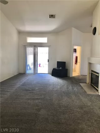 Photo #5: 2185465 Listing 