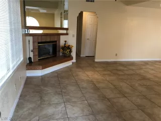 Photo #4: 2185555 Listing