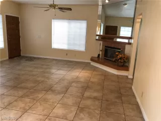 Photo #6: 2185555 Listing