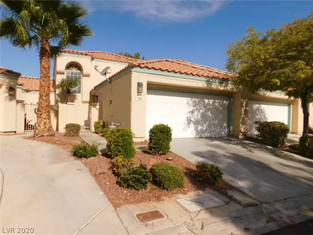 MLS: 2185583 Condo For Sale