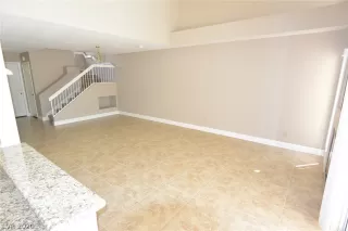 Photo #4: 2185583 Listing 
