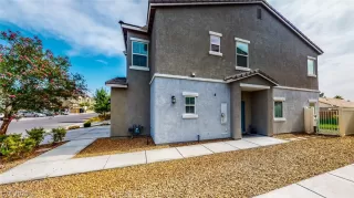 Photo #3: 2185619 Listing