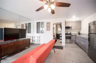 Photo #1: 2185697 Listing 