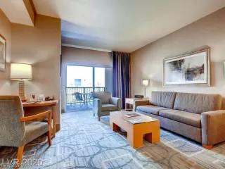 Photo #2: 2185798 Listing