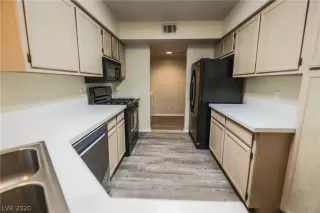 Photo #1: 2185808 Listing 