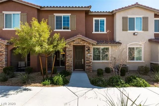 MLS: 2185815 Condo For Sale