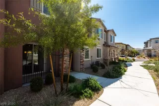 Photo #2: 2185815 Listing