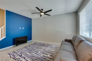 Photo #4: 2185815 Listing