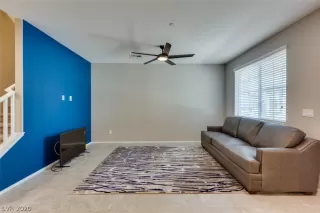 Photo #5: 2185815 Listing