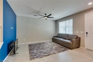 Photo #6: 2185815 Listing