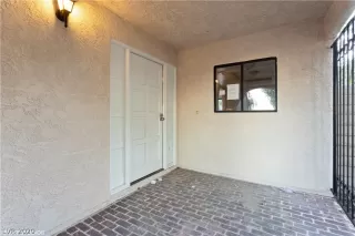 Photo #1: 2185826 Listing