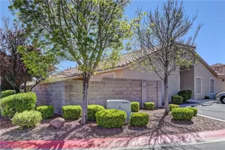 Photo #2: 2185859 Listing