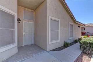 Photo #3: 2185859 Listing