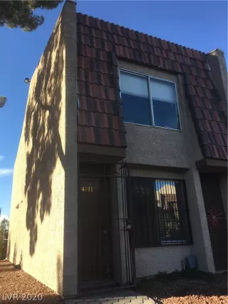 Photo #1: 2185868 Listing 