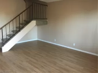 Photo #3: 2185868 Listing 