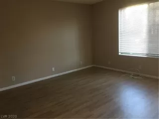 Photo #6: 2185868 Listing 