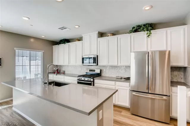 MLS: 2185929 Condo For Sale