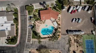 Photo #5: 2185947 Listing 