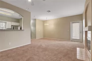 Photo #6: 2185985 Listing