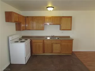 Photo #2: 2186031 Listing 