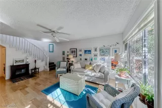 Photo #5: 2186049 Listing