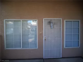 Photo #2: 2186058 Listing