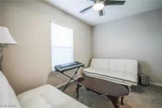 Photo #4: 2186121 Listing