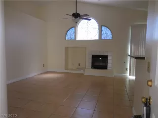 Photo #2: 2186269 Listing 