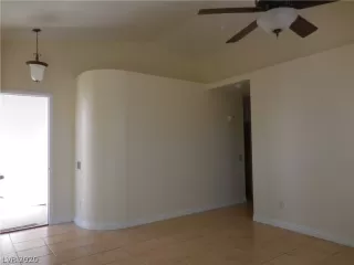 Photo #4: 2186269 Listing 