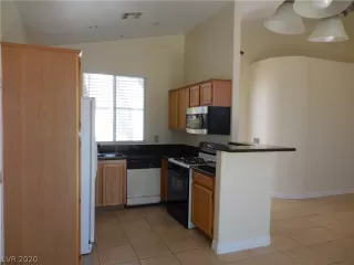 Photo #6: 2186269 Listing 