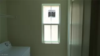 Photo #5: 2186274 Listing 