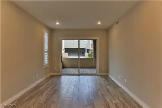 Photo #1: 2186277 Listing