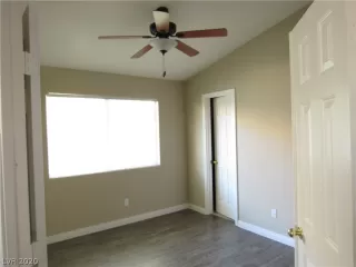 Photo #6: 2186286 Listing