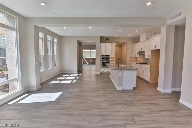 MLS: 2186291 Condo For Sale