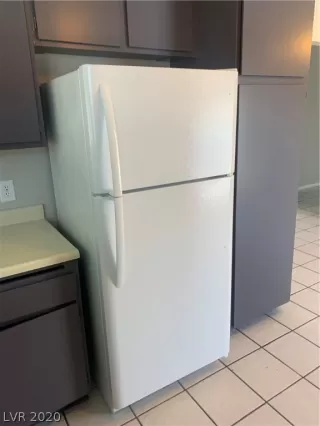 Photo #3: 2186295 Listing