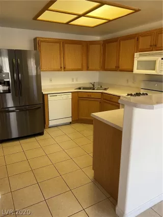 Photo #1: 2186309 Listing 