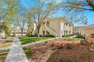 Photo #1: 2186341 Listing 