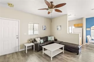 Photo #4: 2186341 Listing 