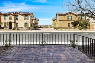 Photo #2: 2186386 Listing