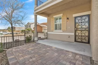 Photo #3: 2186386 Listing