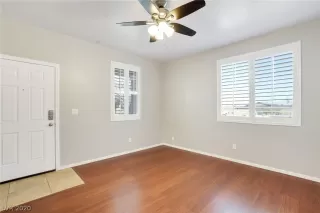 Photo #6: 2186386 Listing