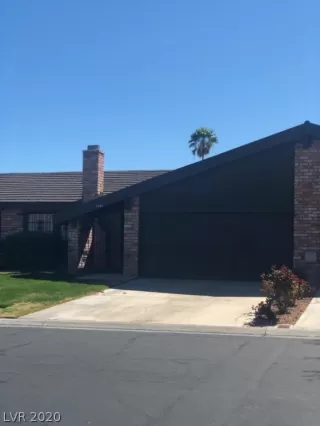 Photo #4: 2186409 Listing 