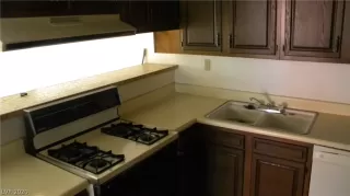 Photo #6: 2186409 Listing 