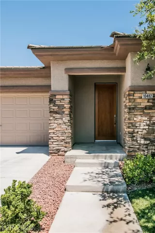 Photo #1: 2186471 Listing 