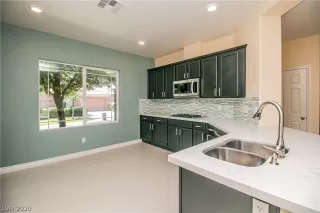 Photo #6: 2186471 Listing 