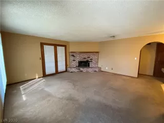 Photo #4: 2186472 Listing