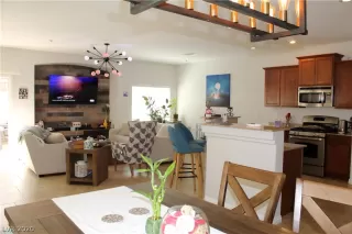 Photo #1: 2186477 Listing