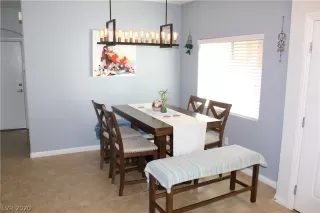 Photo #5: 2186477 Listing