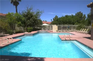 Photo #2: 2186478 Listing 